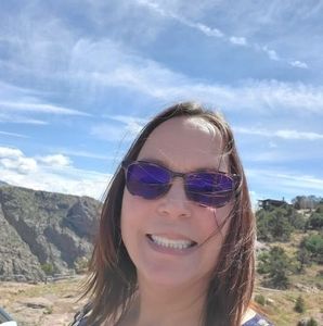 Meet your Posher, Ellen